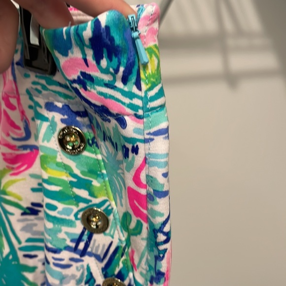 Lilly Pulitzer shorts - Picture 2 of 6